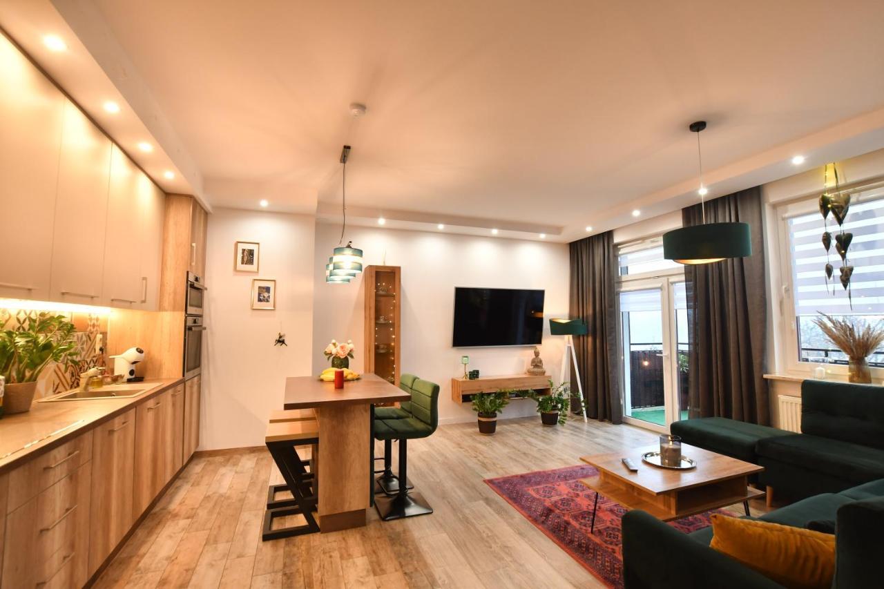 Green Penthouse Grudziądz Buitenkant foto