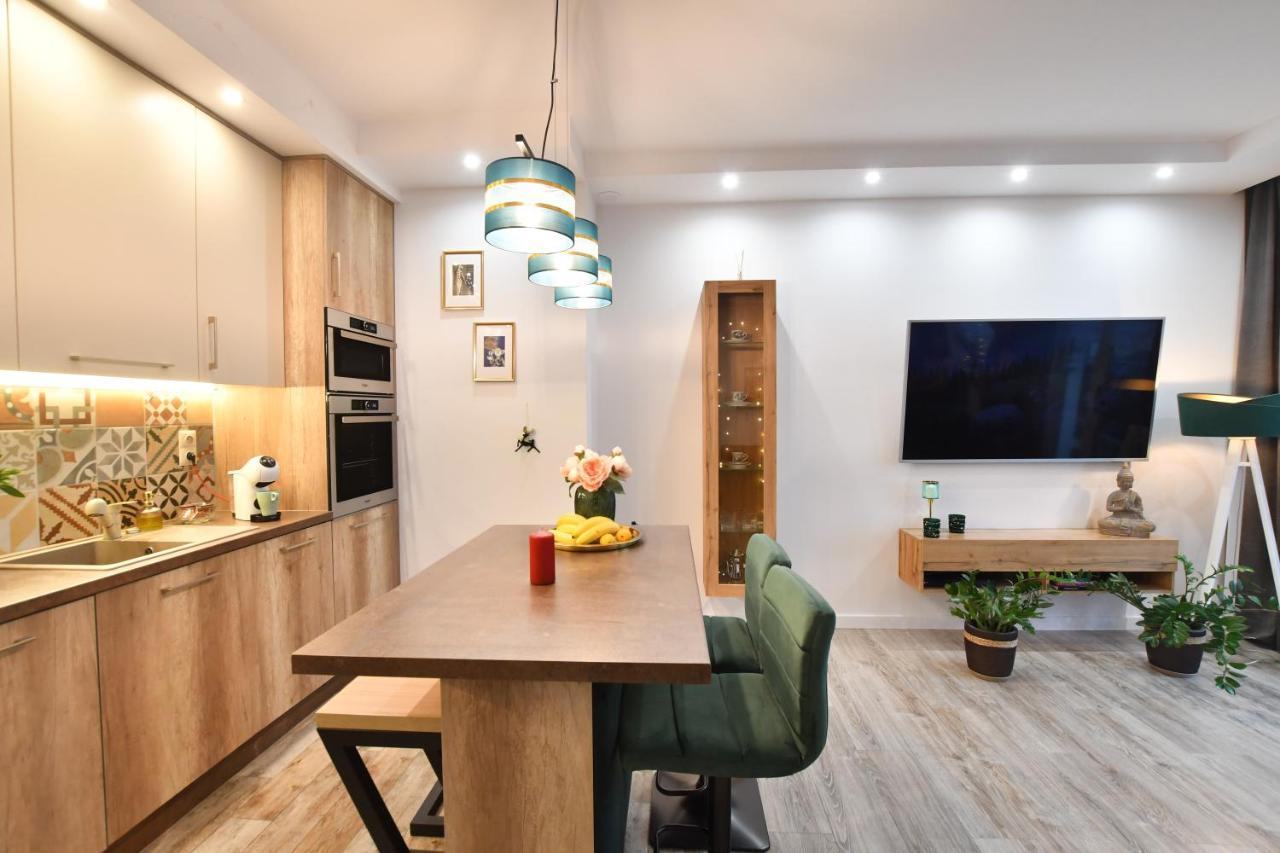 Green Penthouse Grudziądz Buitenkant foto